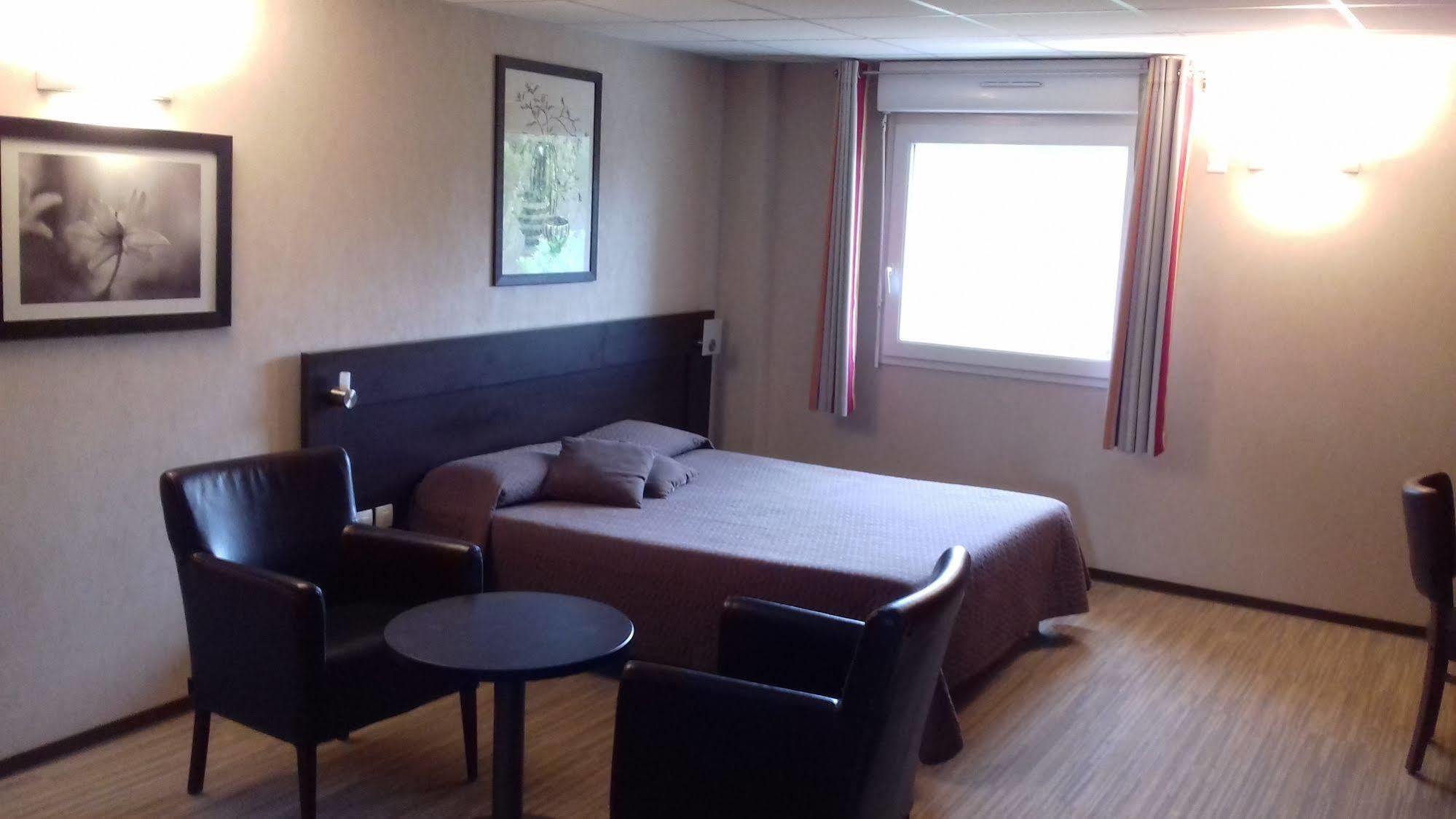 Le Logis De La Lys Hotel Aire-sur-la-Lys Ngoại thất bức ảnh