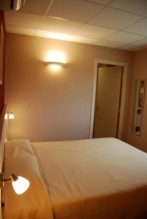 Le Logis De La Lys Hotel Aire-sur-la-Lys Phòng bức ảnh