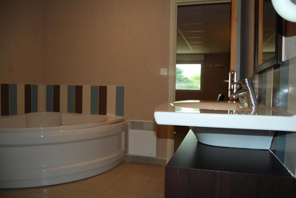 Le Logis De La Lys Hotel Aire-sur-la-Lys Phòng bức ảnh